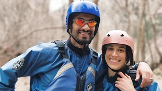 Γιώργος Καράβας και Ραφαέλα Ψαρρού με τα παιδιά τους για ράφτινγκ