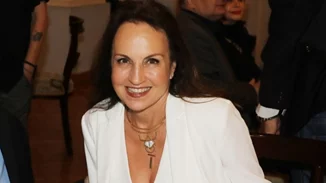 Η κόρη του Μίμη Δομάζου, Ευαγγελία, αποκαλύπτει: "Θέλω να μάθει ο κόσμος τι συνέβαινε πίσω από τις κλειστές πόρτες αυτού του σπιτιού"