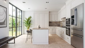 Θες λαμπερή κουζίνα; Η "μαγική" συνταγή της γιαγιάς για να έχεις πεντακάθαρες οικιακές συσκευές