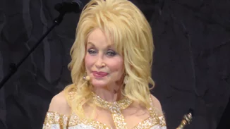 Η Dolly Parton προσκαλεί τον πρίγκιπα William και την Kate Middleton, στο Dollywood
