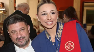 Περήφανος πατέρας ο Νίκος Χαρδαλιάς | Η κόρη του πήρε το πτυχίο της στη Νομική