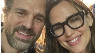 Jennifer Garner - Mark Ruffalo | Η κοινή τους φωτογραφία 17 χρόνια μετά την ταινία 13 Going on 30