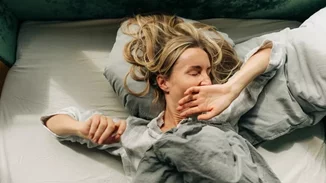 Ψυχολογικές επιπτώσεις του καύσωνα | Πώς επηρεάζει την ψυχική ευεξία