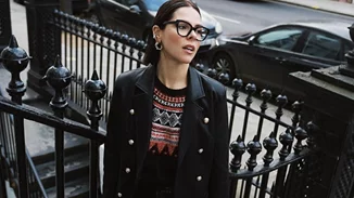 Η Έλενα Γαλύφα δημιούργησε ένα κομψό εναλλακτικό white look για τον χειμώνα