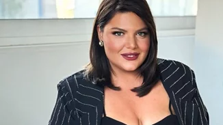 Δανάη Μπάρκα | Η πρωτότυπη ανθοδέσμη που έλαβε και την έκανε χαρούμενη