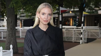 Δέκα φορέματα από την Pull & Bear που κοστίζουν έως 10 ευρώ και θα χρειαστείς στις διακοπές