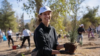 1.000 δενδρύλλια φύτεψε το φυσικό μεταλλικό νερό Βίκος στην 5η Πανελλήνια Εθελοντική Φύτευση της We4all