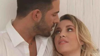 Γιώργος Λιβάνης | Σε τρυφερά στιγμιότυπα με τη Γαρυφαλλιά Καληφώνη