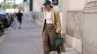 Θέλεις animal print denim; Βρήκα αυτό που ψάχνεις στη Pull & Bear