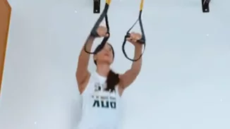 Χριστίνα Μπόμπα | Μας δείχνει την προπόνηση που κάνει στο δωμάτιο-γυμναστήριο του σπιτιού της