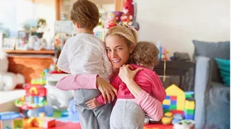 Δούκισσα Νομικού | Η τρυφερή φωτογραφία με τα παιδιά της, Σάββα και Αναστασία, και το σαλόνι-παιδότοπος