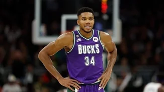 Μέχρι το 2028 ο Γιάννης Αντετοκούνμπο στους Μπακς