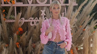 10 ανάλαφρα και κομψά looks για τις πρώτες συναυλίες του καλοκαιριού