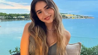 Βάσια Γκολφινοπούλου | Η τηλεοπτική "Σάντρα" μάς δείχνει το πανέμορφο γιορτινό σαλόνι της