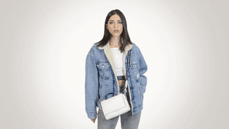 Αυτό είναι το πιο ζεστό denim jacket που δε θα αποχωρίζεσαι αυτή τη σεζόν