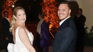 Όσα δεν είδαμε από τον γάμο της Θεοδώρας | Τα αδέλφια της και ο ανιψιός της πραγματοποιούν τη στέψη με τις κορώνες