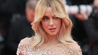 Η Δούκισσα Νομικού στον δερματολόγο | Η θεραπεία προσώπου που κάνει το πρόσωπο της να λάμπει