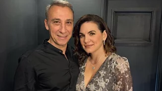 Τα δίδυμα παιδιά του Μίνωα Μάτσα και της Όλγας Κεφαλογιάννη σε ένα σπάνιο κλικ