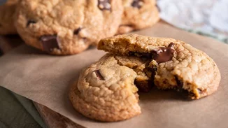 Νηστίσιμα chocolate chip cookies – Tα σούπερ αφράτα cookies που θα γίνουν ανάρπαστα