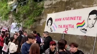 Δολοφονία Ζακ Κωστόπουλου- Η μητέρα του με δάκρυα στα μάτια: "Γιατί τόσο μίσος για το παιδί μου;"