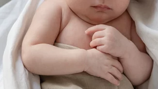 Είσαι νέα μαμά; Βρήκαμε τα φυσικά προϊόντα βρεφικής περιποίησης που θα λατρέψεις κι εσύ και το μωράκι σου