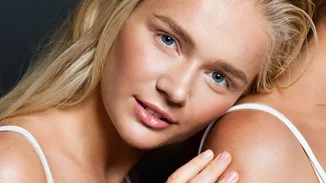 "Μύρισε" ευτυχία | Η πιο αισιόδοξη συνεργασία της χρονιάς έχει ελληνικό άρωμα