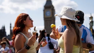 Βρετανία | Το 2025 φαίνεται ότι θα είναι η πιο ζεστή χρονιά που έχει καταγραφεί ποτέ στη χώρα