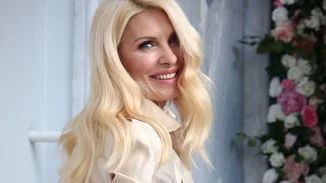 Η Ελένη Μενεγάκη κάνει tour στα ελληνικά νησιά | Οι φωτογραφίες από το σκάφος