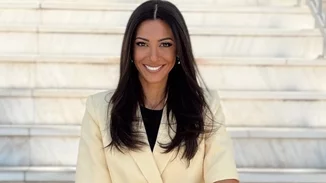 Ευγενία Σαμαρά | Το serum με βιταμίνη C που δίνει απίστευτη λάμψη στην επιδερμίδα της