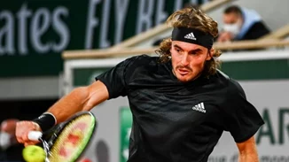 Τσιτσιπάς | "Κανείς δεν μένει μαζί σου για πάντα" - Η αινιγματική ανάρτηση μετά το περιστατικό με τον πατέρα του