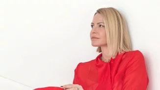 Τζένη Μπαλατσινού | Η νέα φωτογραφία με τον κατάξανθο γιο της στο κουκλίστικο σπίτι τους στην Πάτμο