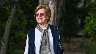 Άννα Μαρία | Χαμογελαστή σε εκδήλωση για καλό σκοπό - Τα υπέροχα κοσμήματα της