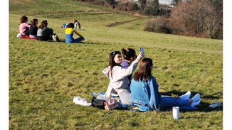 Τι να φορέσεις για να πας για πικ-νικ την άνοιξη