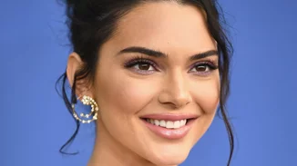 4 συνήθειες που πρέπει να αποφεύγεις αν έχεις ακμή