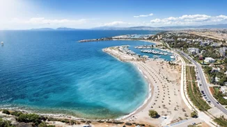 Αυτές είναι οι ακατάλληλες παραλίες της Αττικής για το 2025