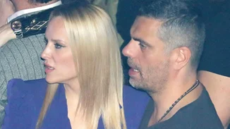 Έλενα Ασημακοπούλου και Κώστας Τσαρτσαρής σε τρυφερά ενσταντανέ σε βραδινή έξοδο