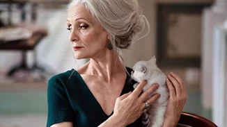 Το πρακτορείο μοντέλων που συνεργάζεται με μοντέλα από 45 έως 80 ετών