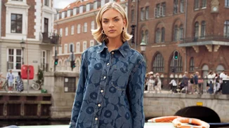 Πώς θα φορέσεις με στιλ ένα τζιν πουκάμισο την άνοιξη