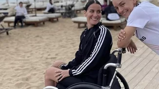 Γιούλικα Σκαφιδά | Έτρεξε 42 χιλιόμετρα στον Μαραθώνιο της Αθήνας με τη φίλη της σε αμαξίδιο