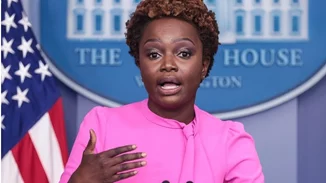 "Είμαι ό,τι μισεί ο Τrump: Γυναίκα, μαύρη και gay" | Το πρώτο ανοιχτά LGBTQ+ άτομο είναι η νέα εκπρόσωπος του Λευκού Οίκου