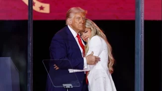 Ο Donald Trump απέτισε φόρο τιμής στον δολοφονημένο ακτιβιστή Charlie Kirk