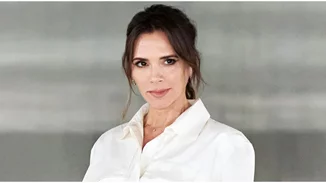 Το παθιασμένο φιλί της Victoria Beckham με τον σύζυγό της David με φόντο το ηλιοβασίλεμα