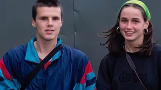 Cruz Beckham | Φωτογραφήθηκε με την κοπέλα του – Ποια είναι η 15χρονη με τους διάσημους γονείς