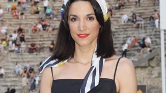 H french chic εμφάνιση της Κατερίνας Ευαγγελάτου στην Επίδαυρο