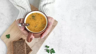 Αποτοξινωτική σούπα | Διατροφολόγος προτείνει την ιδανική συνταγή για να ξεκουράσεις το πεπτικό σου σύστημα