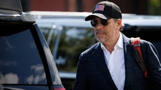 Ο Biden απένειμε χάρη στον γιο του Hunter