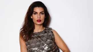 Η Τόνια Σωτηροπούλου με το ιδανικό Marks & Spencer φόρεμα για τις γιορτές