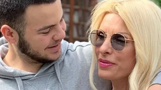 Άγγελος Λάτσιος | Οι ευχές στην αδερφή του, Λάουρα, για τα γενέθλιά της