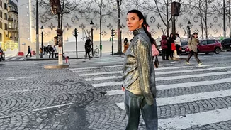 Μαρίνα Βερνίκου | Με καρό τουρμπάνι στο κεφάλι στο ταξίδι της στις Πυραμίδες