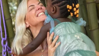 Η Χριστίνα Κοντοβά αγκαλιάζει τη μικρή Ada και το Instagram συγκινείται - Η νέα τρυφερή ανάρτησή της